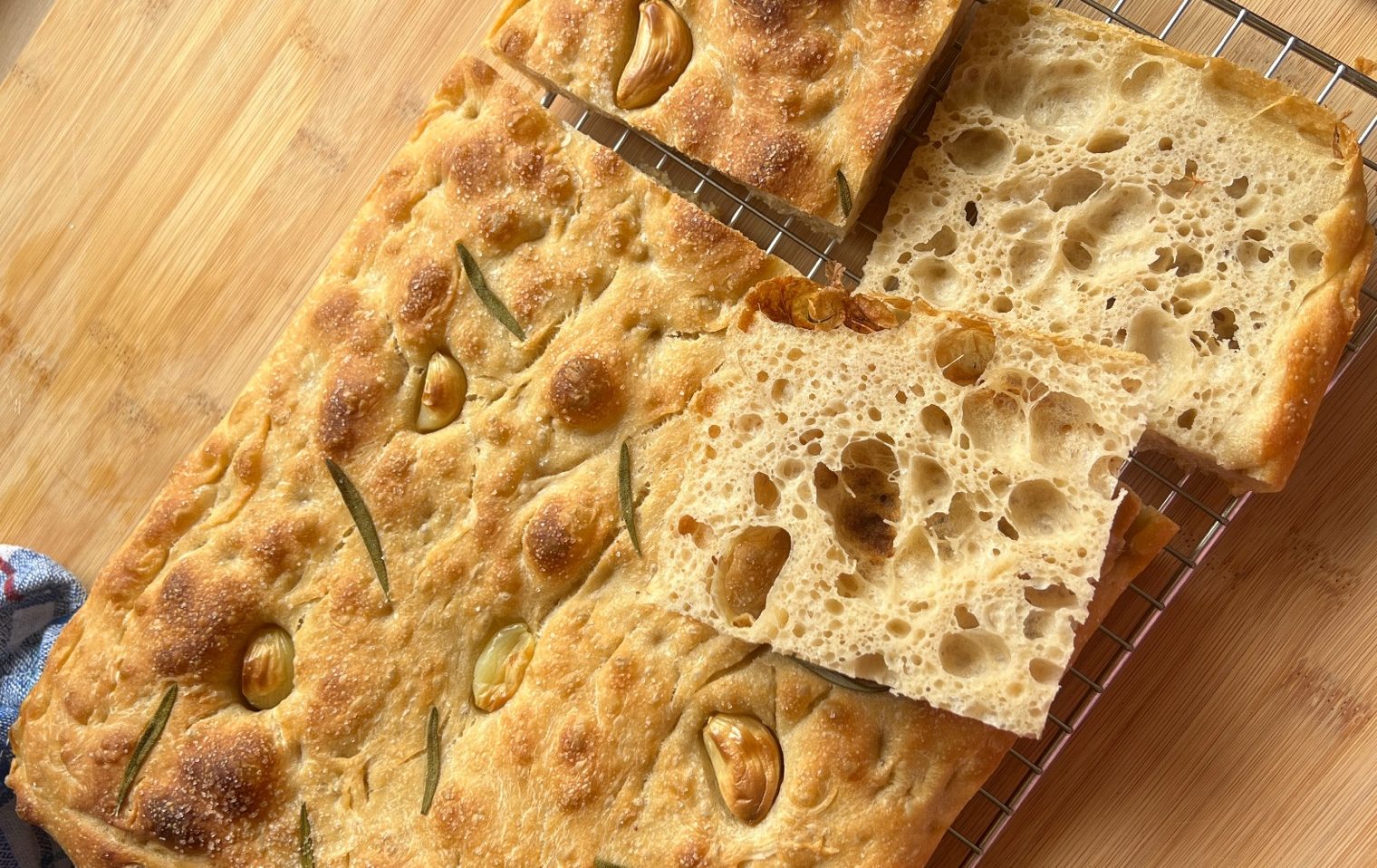 Egyszerű kovászos focaccia