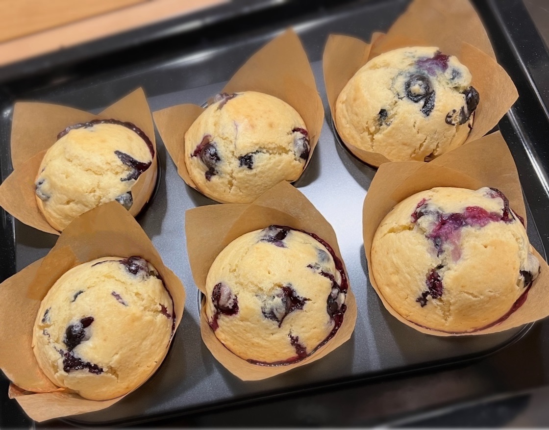 Áfonyás óriás muffin